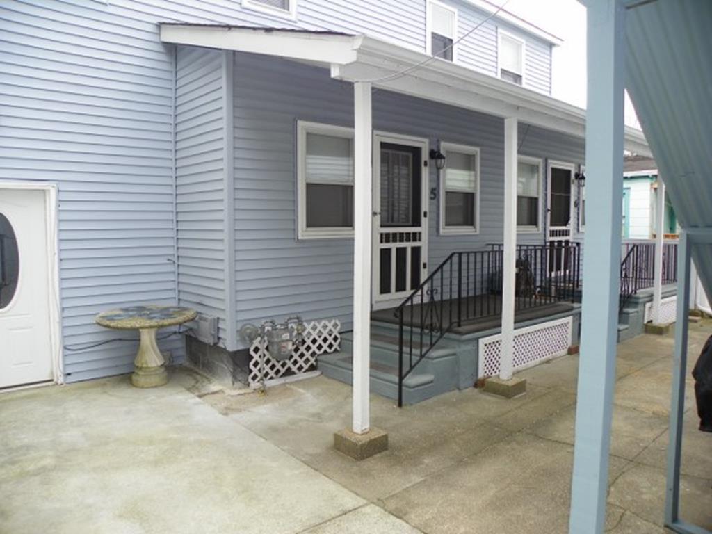 238 EAST MONTGOMERY AVENUE  UNIT 5 - WILDWOOD MONTHLY & SEASONAL SUMMER VACATION RENTALS at WILDWOODRENTS.COM - Three bedroom, one bath cottage located 2 blocks from the beach and boardwalk. Home has a full kitchen with range, fridge, microwave, toaster, coffee maker. Sleeps 6: 3 full. Amenities include window a/c, ceiling fans, outdoor shower, gas bbq, wifi, and deck. Wildwood Rentals, North Wildwood Rentals, Wildwood Crest Rentals and Diamond Beach Rentals in all price ranges for weekly, monthly, seasonal and weekend vacation rentals plus Wildwood real estate sales of homes, condos, vacation and investment properties in and around Wildwood New Jersey. We offer over 400 properties plus exclusive vacation homes so you can book the shore rental of your choice online and guarantee your vacation at the Shore. Rent with confidence at Island Realty Group! Visit www.wildwoodrents.com to book online or call our office at 609.522.4999. Our office at 1701 New Jersey Avenue in North Wildwood is open 7 days a week!