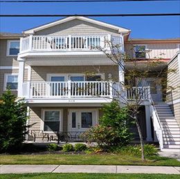 2216 SURF AVENUE #203 - NORTH WILDWOOD CONDO RENTALS - Three bedroom, two bath vacation home located beach/boardwalk block in North Wildwood. Home offers a full kitchen with range, fridge, icemaker, dishwasher, toaster, coffeemaker, and microwave. Sleeps 10; 2 queen, full/twin pyramid bunk with twin trundle,