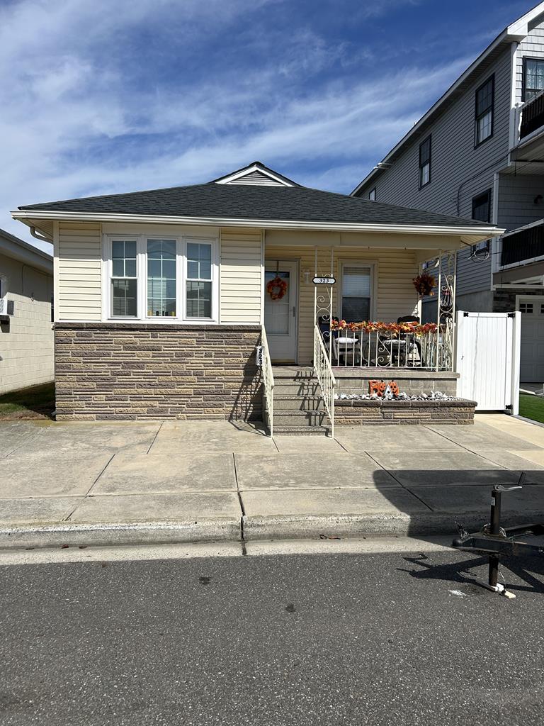 323 WEST MAPLE AVENUE - WILDWOOD PET-FRIENDLY SUMMER VACATION RENTALS at WILDWOODRENTS.COM managed by ISLAND REALTY GROUP - Welcome to your perfect vacation getaway in Wildwood ! This charming property is ideal for a family of up to 6 guests, offering 3 cozy bedrooms and 1 full bathroom. As you step inside, you'll find a comfortable Queen bed, a Double bed and Single beds, and a Twin Trundle bed, ensuring a good night's sleep for everyone. The fully equipped kitchen features modern appliances such as a dishwasher, microwave, disposal, coffee maker, toaster, toaster oven, blender, stove, and a full-size refrigerator. Relax in the living room while watching your favorite shows on the television with cable TV, or enjoy a movie night with the DVD player. Stay cool with the window AC and ceiling fans during the warmer months. Outside, you can rinse off in the convenient outdoor shower after a day at the beach, then unwind on the deck with a BBQ gas grill for cookouts. High-speed internet is available for those who need to stay connected, and pets are welcome to join in on the vacation fun. This property is smoke-free and comes fully furnished with all the essentials, including blankets, pillows, pots/pans, silverware, dinnerware, cooking utensils, and even a beach umbrella for your seaside adventures. Don't miss out on this fantastic rental with amenities like a crock pot, wifi, ironing board, and mixer. Book your stay now and create unforgettable memories in Wildwood! Wildwood Rentals, North Wildwood Rentals, Wildwood Crest Rentals and Diamond Beach Rentals in all price ranges for weekly, monthly, seasonal and weekend vacation rentals plus Wildwood real estate sales of homes, condos, vacation and investment properties in and around Wildwood New Jersey. We offer over 400 properties plus exclusive vacation homes so you can book the shore rental of your choice online and guarantee your vacation at the Shore. Rent with confidence at Island Realty Group! Visit www.wildwoodrents.com to book online or call our office at 609.522.4999. Our office at 1701 New Jersey Avenue in North Wildwood is open 7 days a week!