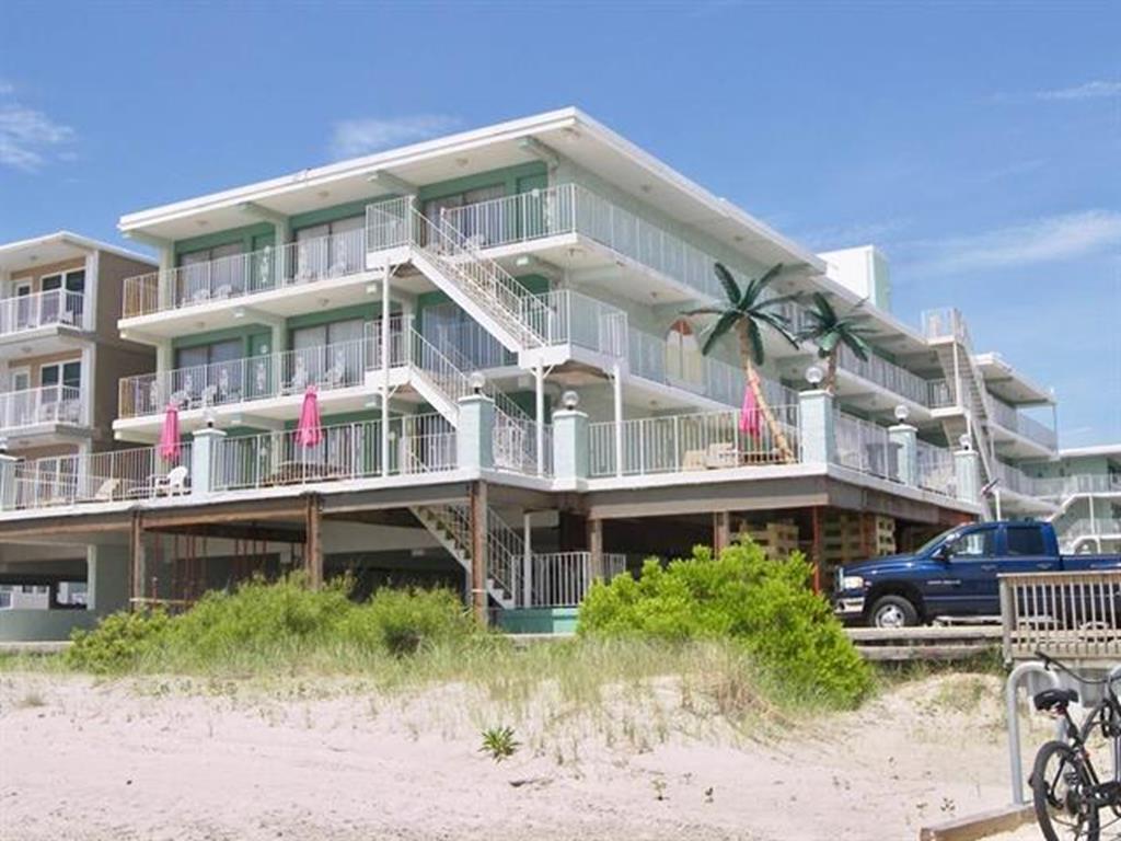 404 EAST DENVER AVENUE – FOUR WINDS #408 - WILDWOOD CREST BEACHFRONT SUMMER VACATION RENTALS with POOLS at WILDWOODRENTS.COM managed by ISLAND REALTY GROUP - One bedroom, one bath condo located in the beachfront Four Winds Condominiums. Unit has an efficiency kitchen with fridge, stove top, coffeemaker. Sleeps 6, 2 double and double sleep sofa. Amenities include central a/c, coin op washer/dryer, pool, outside shower, gas grill, one car off street parking. Wildwood Crest Rentals, North Wildwood Rentals, Wildwood Rentals and Diamond Beach Rentals in all price ranges for weekly, monthly, seasonal and weekend vacation rentals plus Wildwood real estate sales of homes, condos, vacation and investment properties in and around Wildwood New Jersey. We offer over 400 properties plus exclusive vacation homes so you can book the shore rental of your choice online and guarantee your vacation at the Shore. Rent with confidence at Island Realty Group! Visit www.wildwoodrents.com to book online or call our office at 609.522.4999. Our office at 1701 New Jersey Avenue in North Wildwood is open 7 days a week!