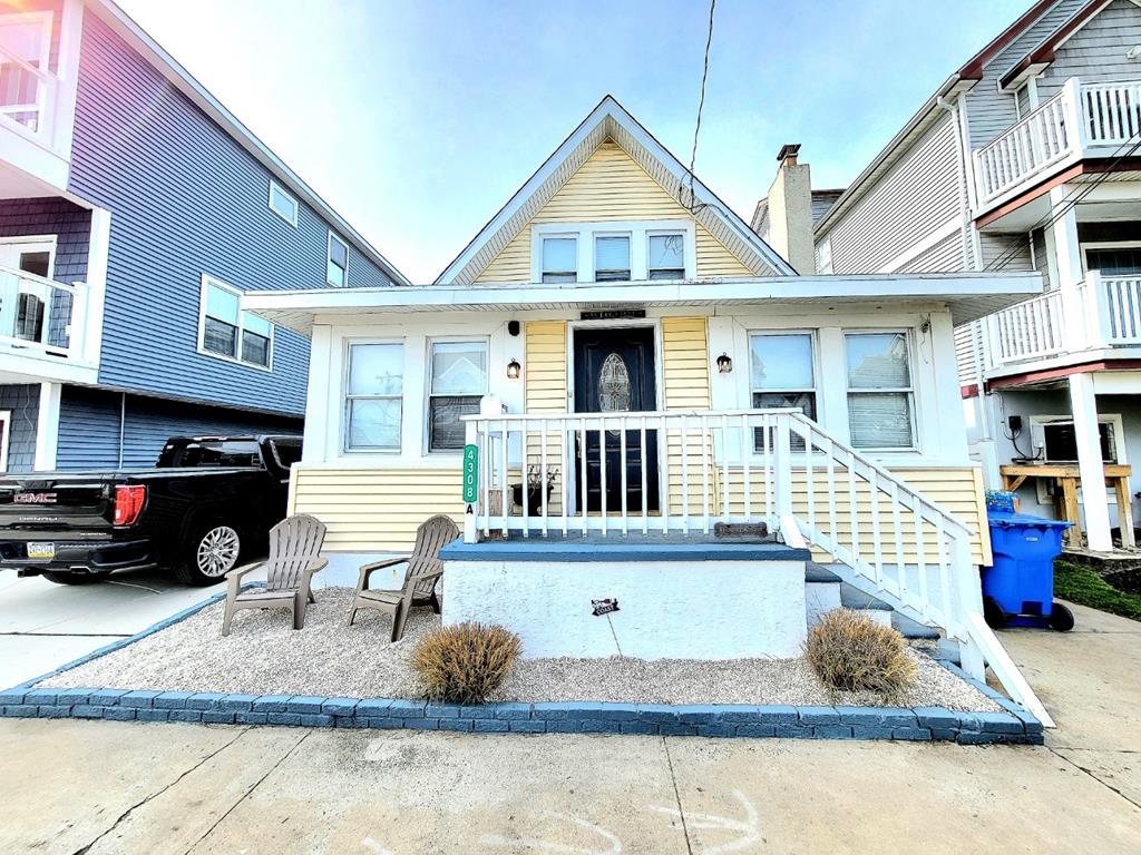 4308 SUSQUEHANNA AVENUE #1 - WILDWOOD SUMMER VACATION RENTALS at WILDWOODRENTS.COM managed by ISLAND REALTY GROUP - 3 bedroom, 2 bath home located bayside in Wildwood. Home offers a full kitchen with range, fridge, dishwasher, microwave, Keurig, and blender. Amenities include window a/c, washer/dryer, wifi, outside shower, gas grill (tenant responsible for gas), storage. Sleeps 12; queen, double, full/twin bunk, twin/twin bunk . Wildwood Rentals, North Wildwood Rentals, Wildwood Crest Rentals and Diamond Beach Rentals in all price ranges for weekly, monthly, seasonal and weekend vacation rentals plus Wildwood real estate sales of homes, condos, vacation and investment properties in and around Wildwood New Jersey. We offer over 400 properties plus exclusive vacation homes so you can book the shore rental of your choice online and guarantee your vacation at the Shore. Rent with confidence at Island Realty Group! Visit www.wildwoodrents.com to book online or call our office at 609.522.4999. Our office at 1701 New Jersey Avenue in North Wildwood is open 7 days a week!